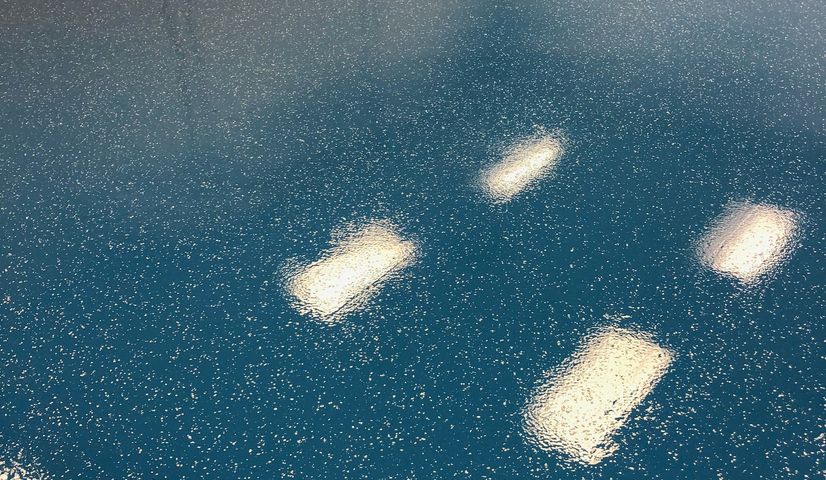 Decorative blue
            epoxy flooring with flakes