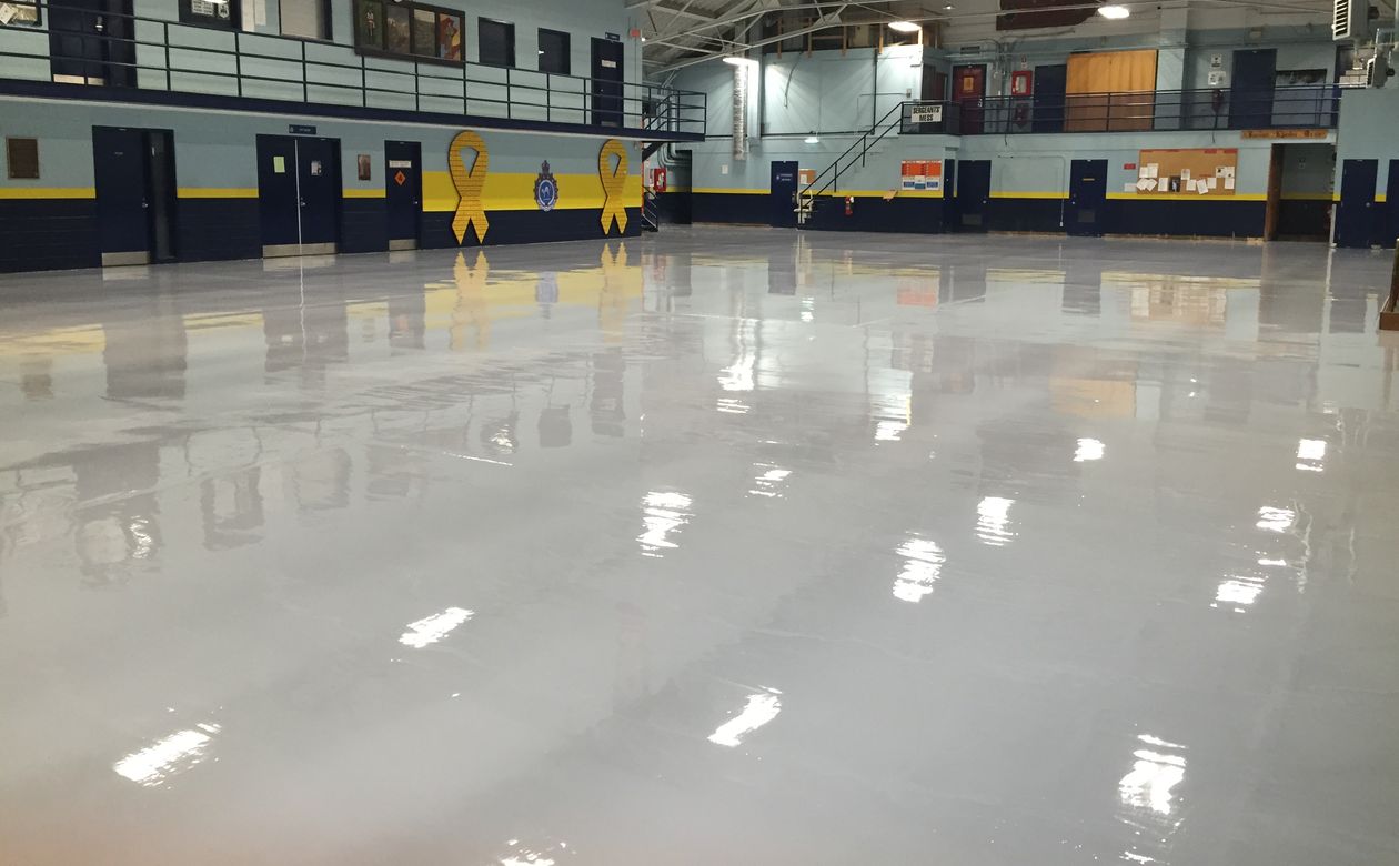 Gray epoxy flooring in toronto industrial military base