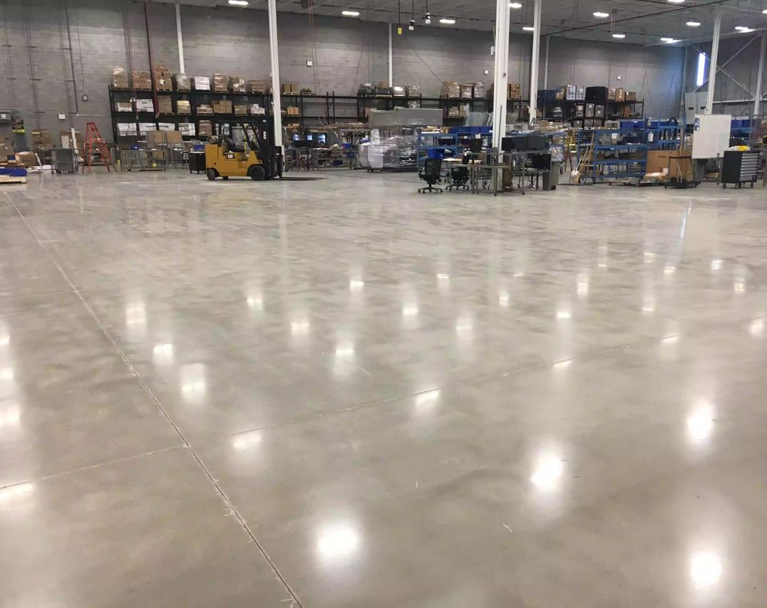 Warehouse polished
        concrete flooring