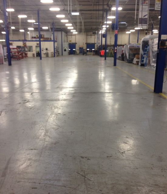 Industrial
            warehouse Toronto dirty and cracked concrete floors